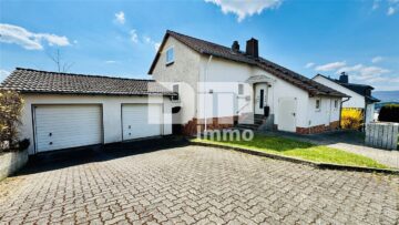 (R)eserviert!Teilsaniertes Traumhaus in begehrter Lage auf großem Grundstück mit Panoramablick, 34127 Kassel, Einfamilienhaus